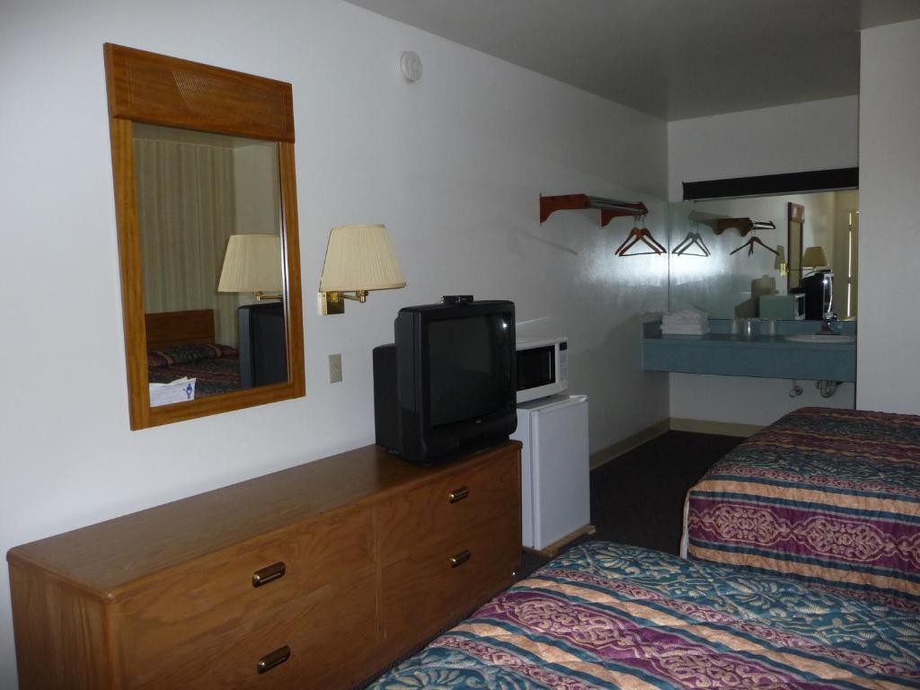 Red Rose Motel Elizabethtown Room photo